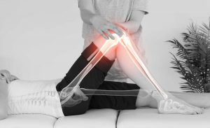 knee injury treatment options at The Injury Center in Brooklyn, OH